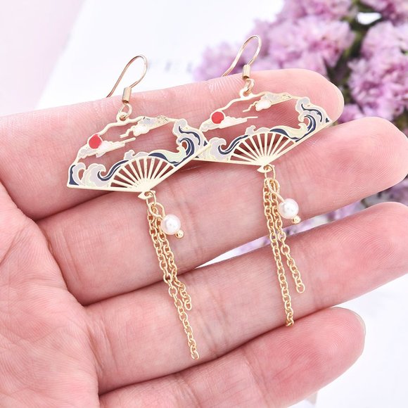 Fan Pearl Tassel Dangle Earrings - Picture 2 of 6